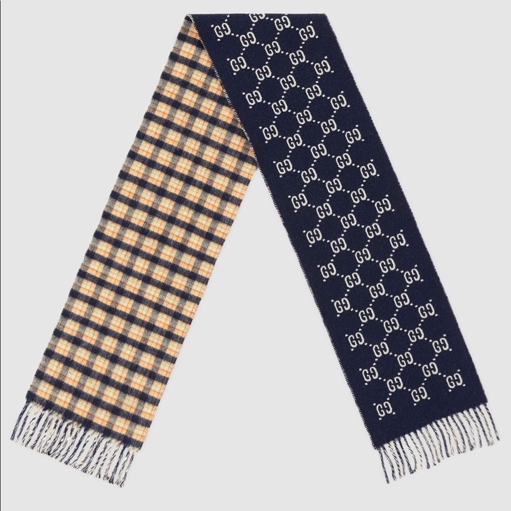 NWT Gucci 597527 4G200 Plaid Gg Pattern Wool 100 Reversible Muffler.